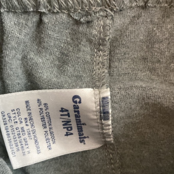 Toddler boy pj’s sets. Size 4T - Picture 3 of 5